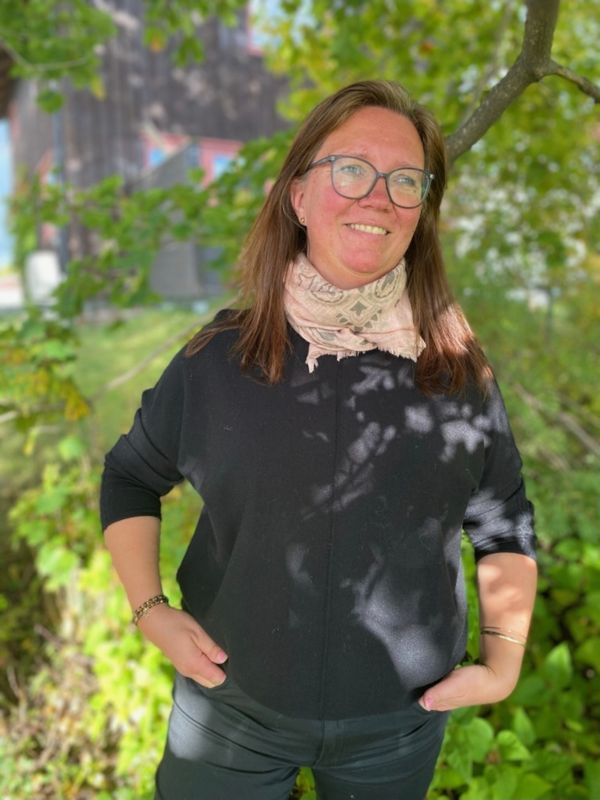 Genser i viskose - sort