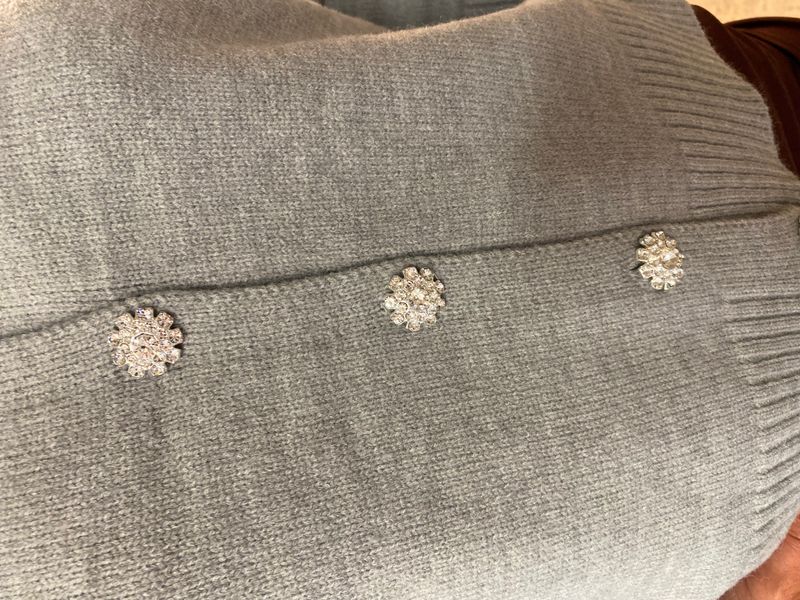 Cardigan m/bling knapper, grå melert